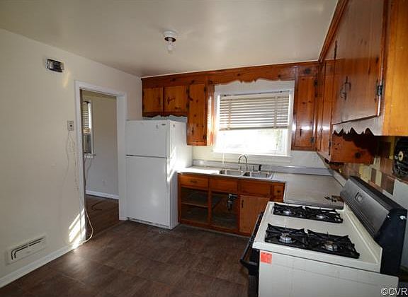 2nd image of 3602 Griffin Ave