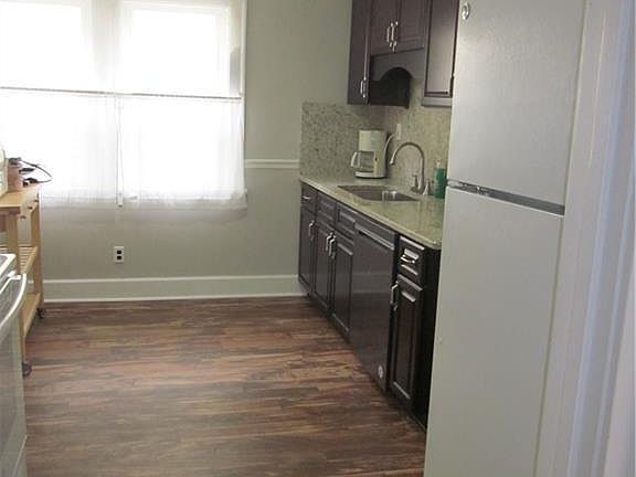 2nd image of 2031 Lewis Dr