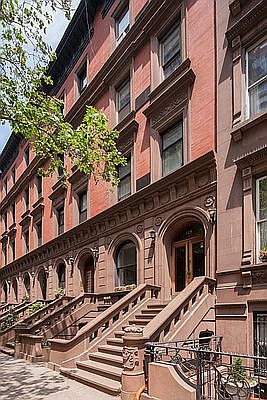 4th image of 129 W 69th St APT 4