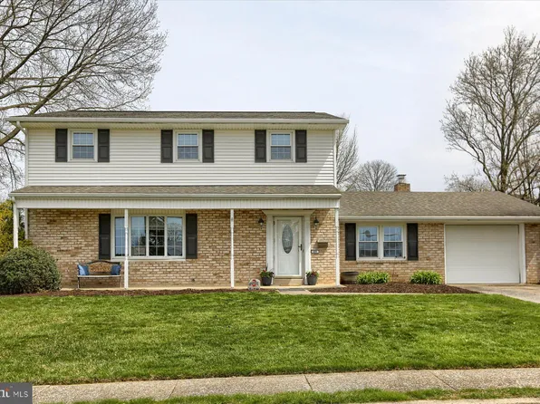 49 Thornwood Rd, Harrisburg, PA 17112