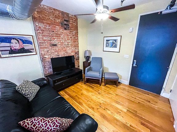 3rd image of 1432 Race St Unit 306