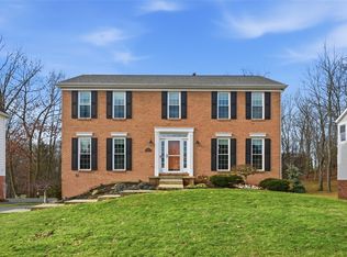 213 Oak Highland Dr, Coraopolis, PA 15108