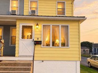 251 W Hazard St, Summit Hill, PA 18250