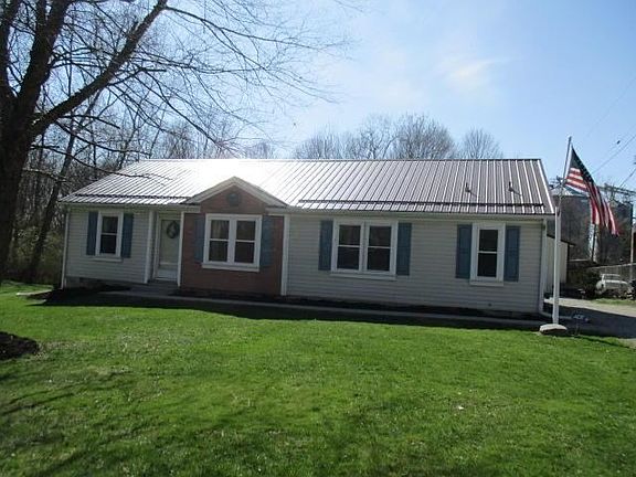 3rd image of 451 Elmcrest Dr