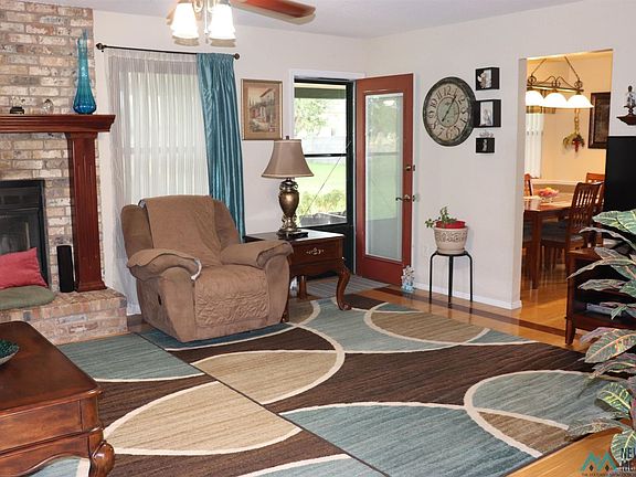 5th image of 2011 S Pepper Tree Cir
