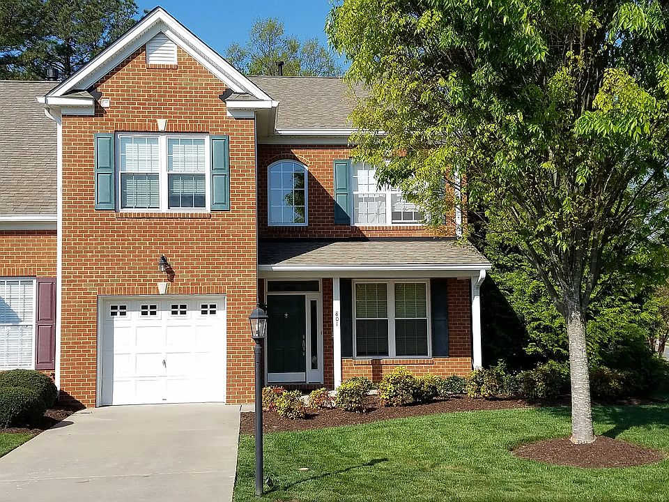 1st image of 801 Parkland Pl
