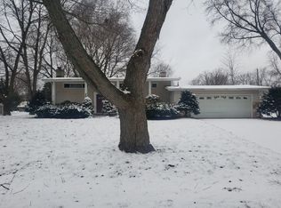 2561 Little Trail Rd, Commerce Township, MI 48390