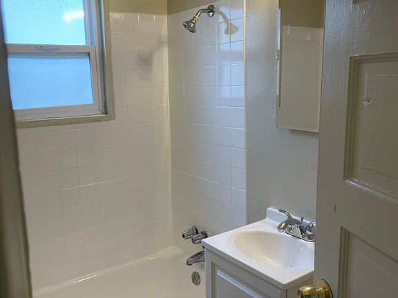 3rd image of 4120 C St #24