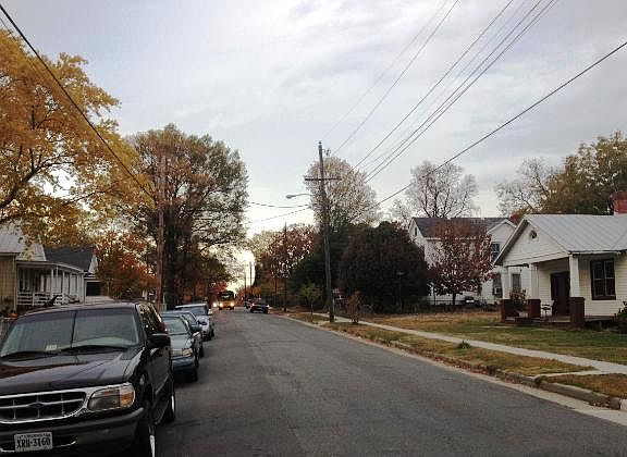 3rd image of 1609 Columbia St