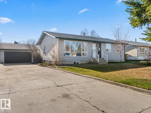 4908 59th St, Cold Lake, AB T9M 1T2