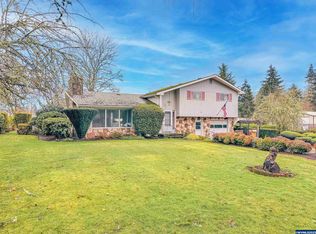 31845 Lawrence St, Lebanon, OR 97355