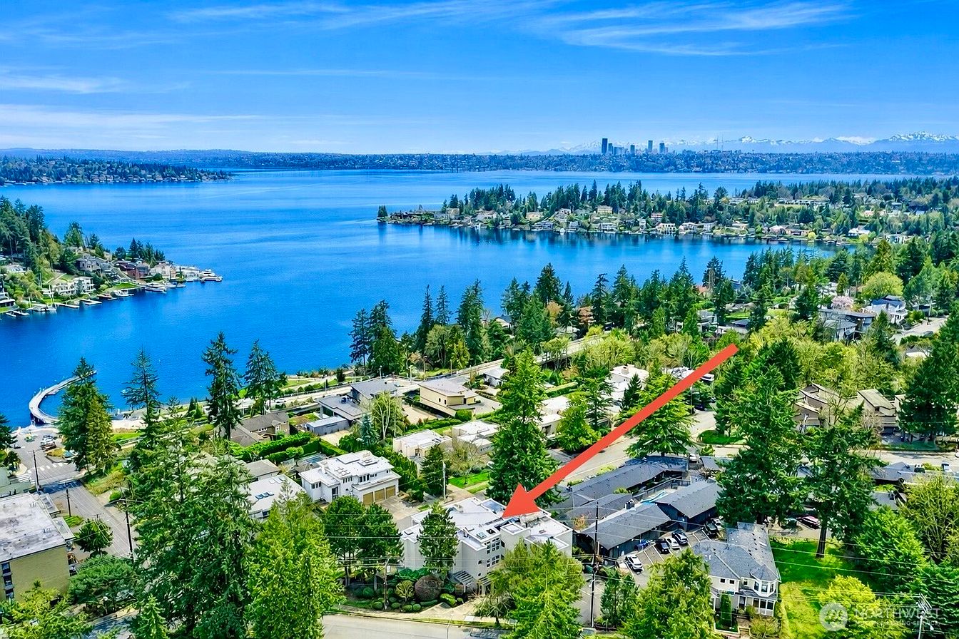 1st image of 101 99th Avenue NE #101