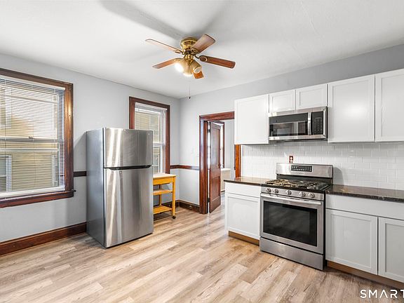3rd image of 165 Smith Street