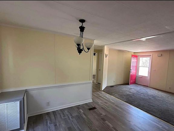 5th image of 608 Newton Ave
