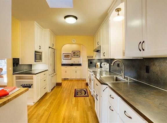 5th image of 21324 4th Ave S