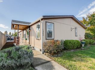 1384 David Ave, Eugene, OR 97404