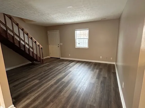 12 Bryant Ln #1, Hamilton, OH 45013