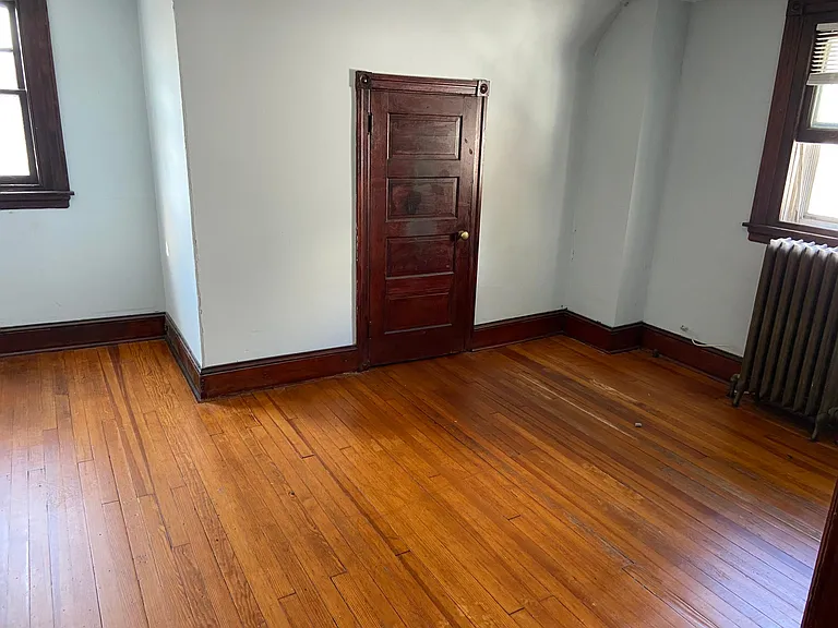 15 W Athens Ave — Photo 4