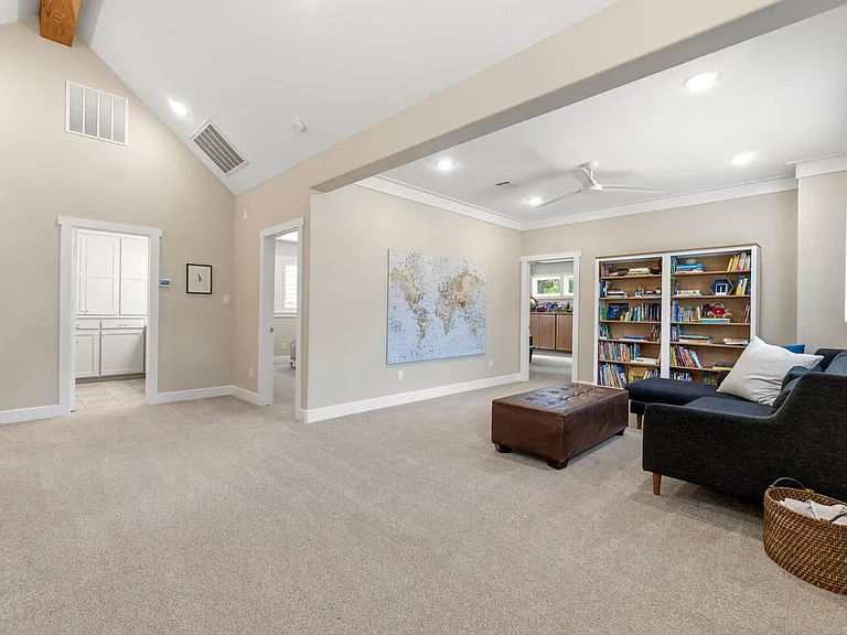 2149 Pine Acres Dr — Photo 33