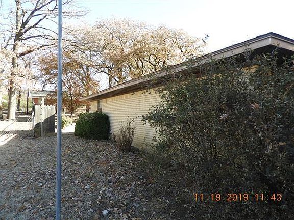 4th image of 8525 Silver Creek Dr