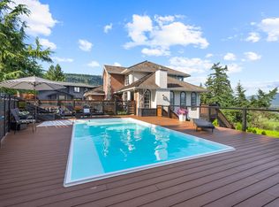 35993 Eaglecrest Pl, Abbotsford, BC V3G 1E7