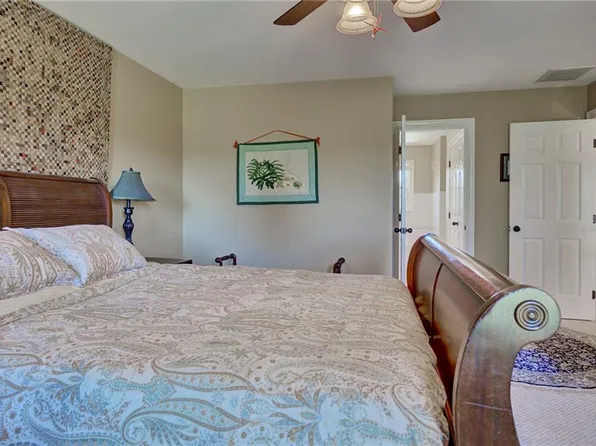 12325 Six Ponds Ln, Smithfield, VA 23430