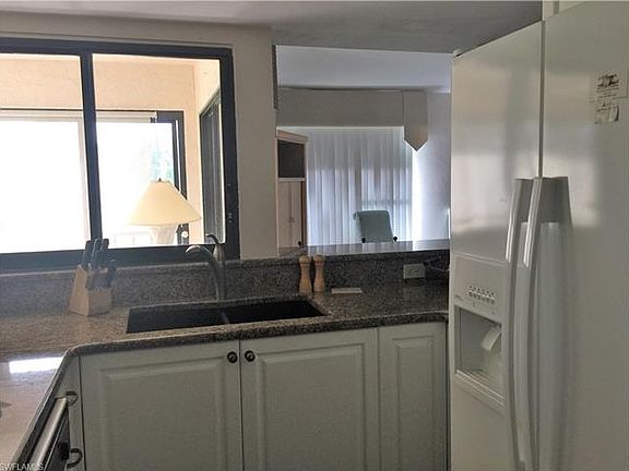 4th image of 5630 Trailwinds Dr APT 221