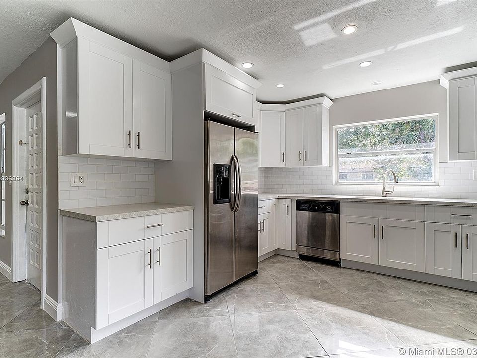 1st image of 10131 NW 35th St #15