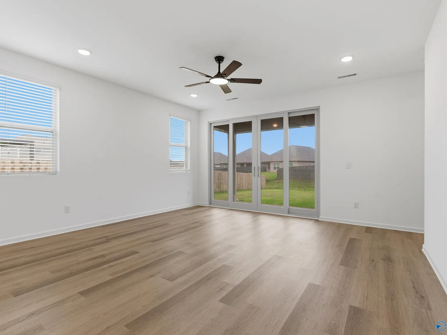 3 bed, 2.0 bath, 1723 sqft, $1,850 — Photo 4