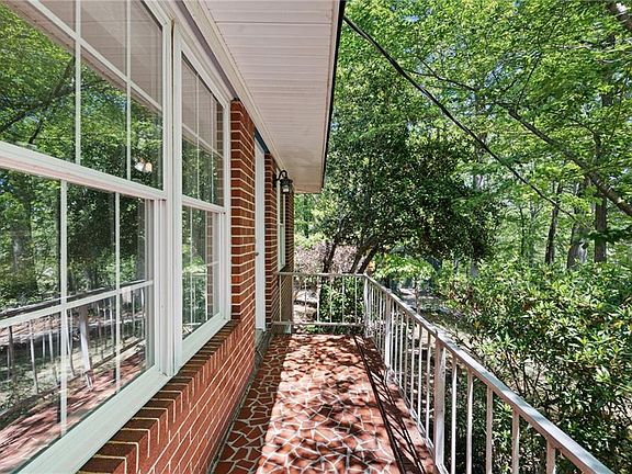 5th image of 58 Mount Calvary Rd NW