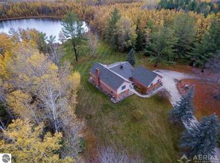 1441 Rifle Lake Trl, West Branch, MI 48661