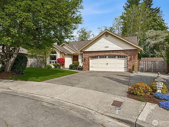 2nd image of 1703 25th Street Pl SW