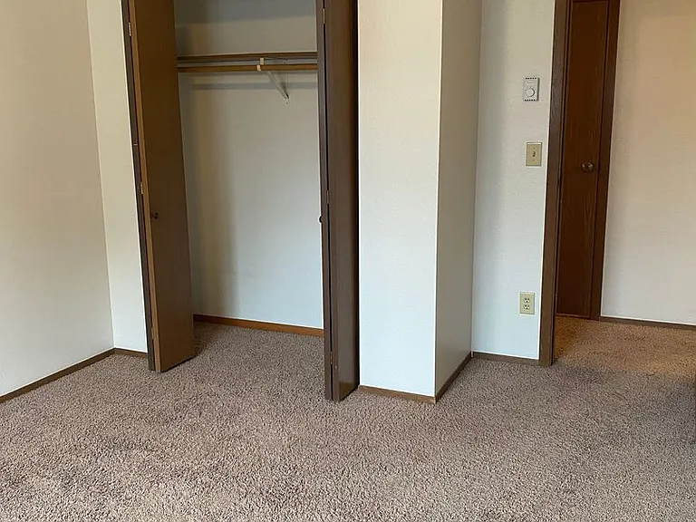 2626 Pacific Dr S — Photo 23
