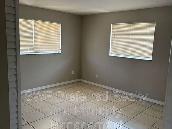3rd image of 1002 SE 12th Ter APT G