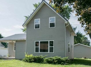 411 E Van Buren St, Washington, IA 52353