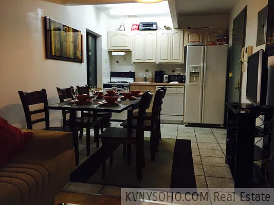 Rented by KVNY Soho | media 9