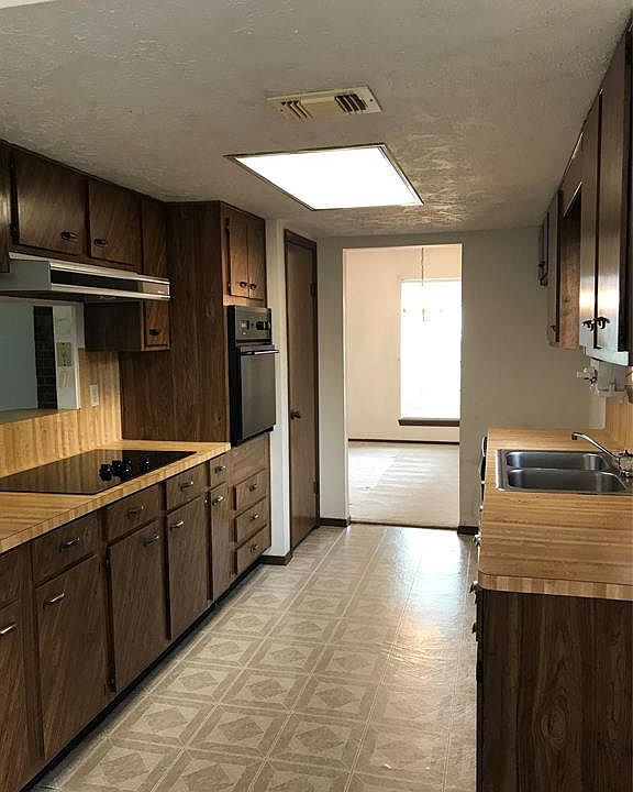 1st image of 723 Corydon Dr