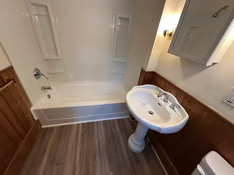 227 King St #2 — Photo 12