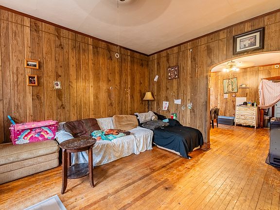 5th image of 5049 W 30th St