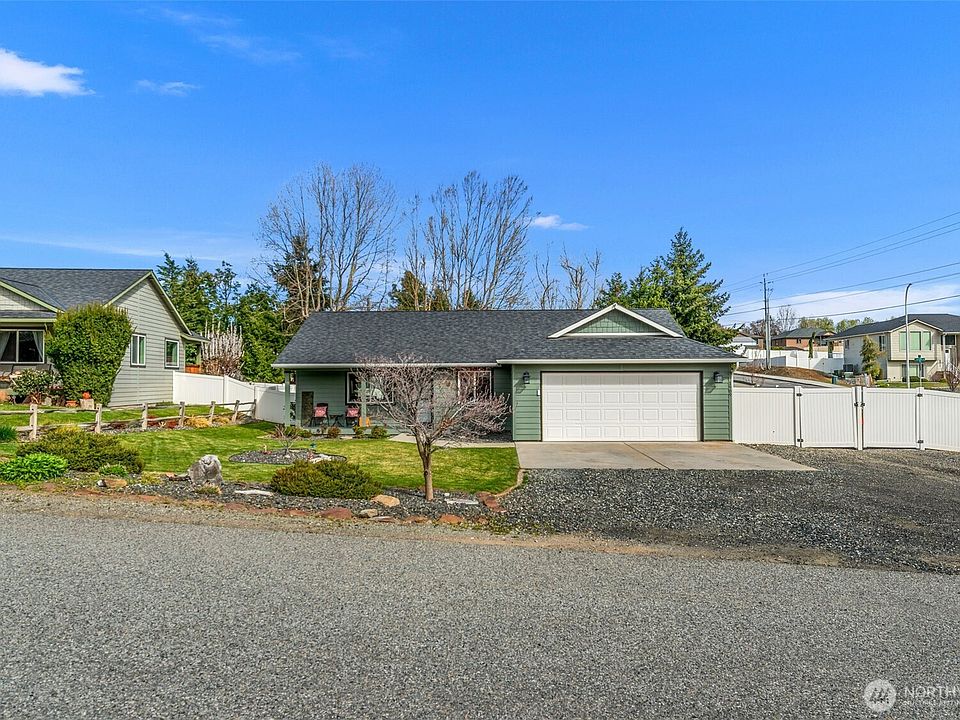 1st image of 1989 4th St SE