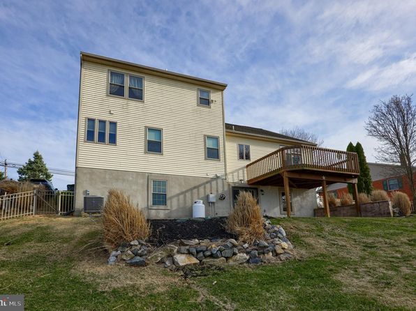 65 S Reamstown Rd, Stevens, PA 17578