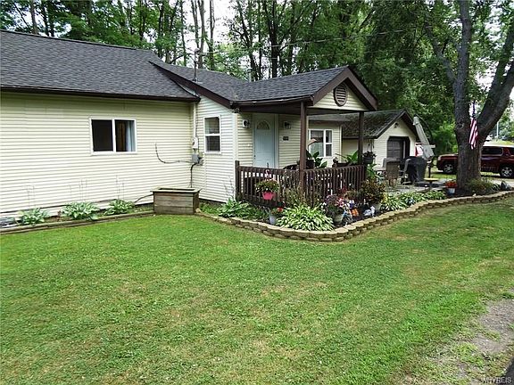 4th image of 9149 Applewood St