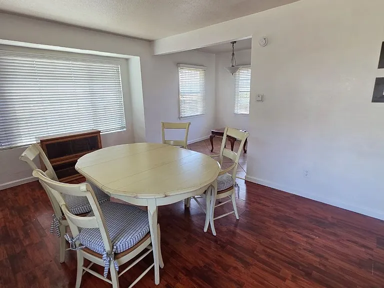 6639 E Olympic Blvd — Photo 12