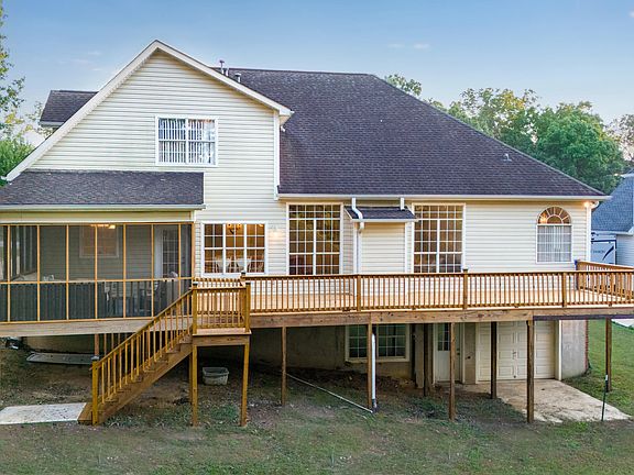 3rd image of 7079 Flagridge Dr