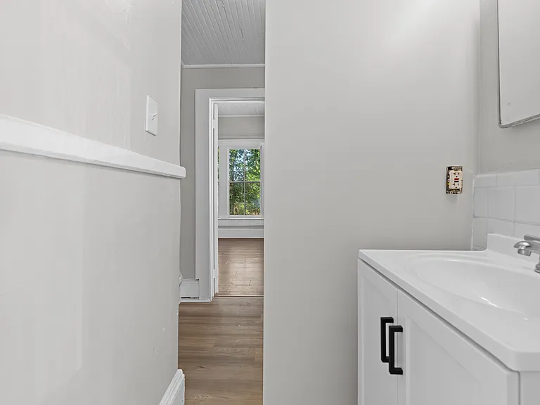 853 Saint Clair St — Photo 13
