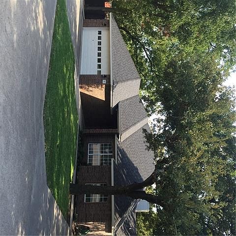 1st image of 501 W Windsor Dr