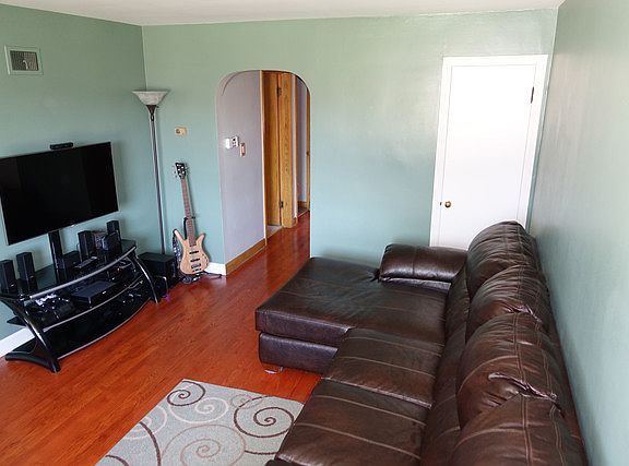 2nd image of 1619 N 24th Ave