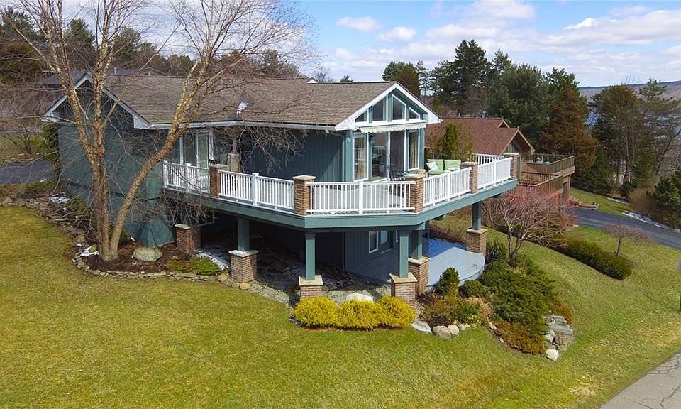 1st image of 5836 Harbour Dr