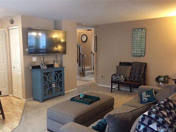 4th image of 701 Kriewald Ct