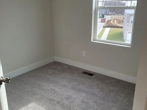 3rd image of 1804 Betterton Rd
